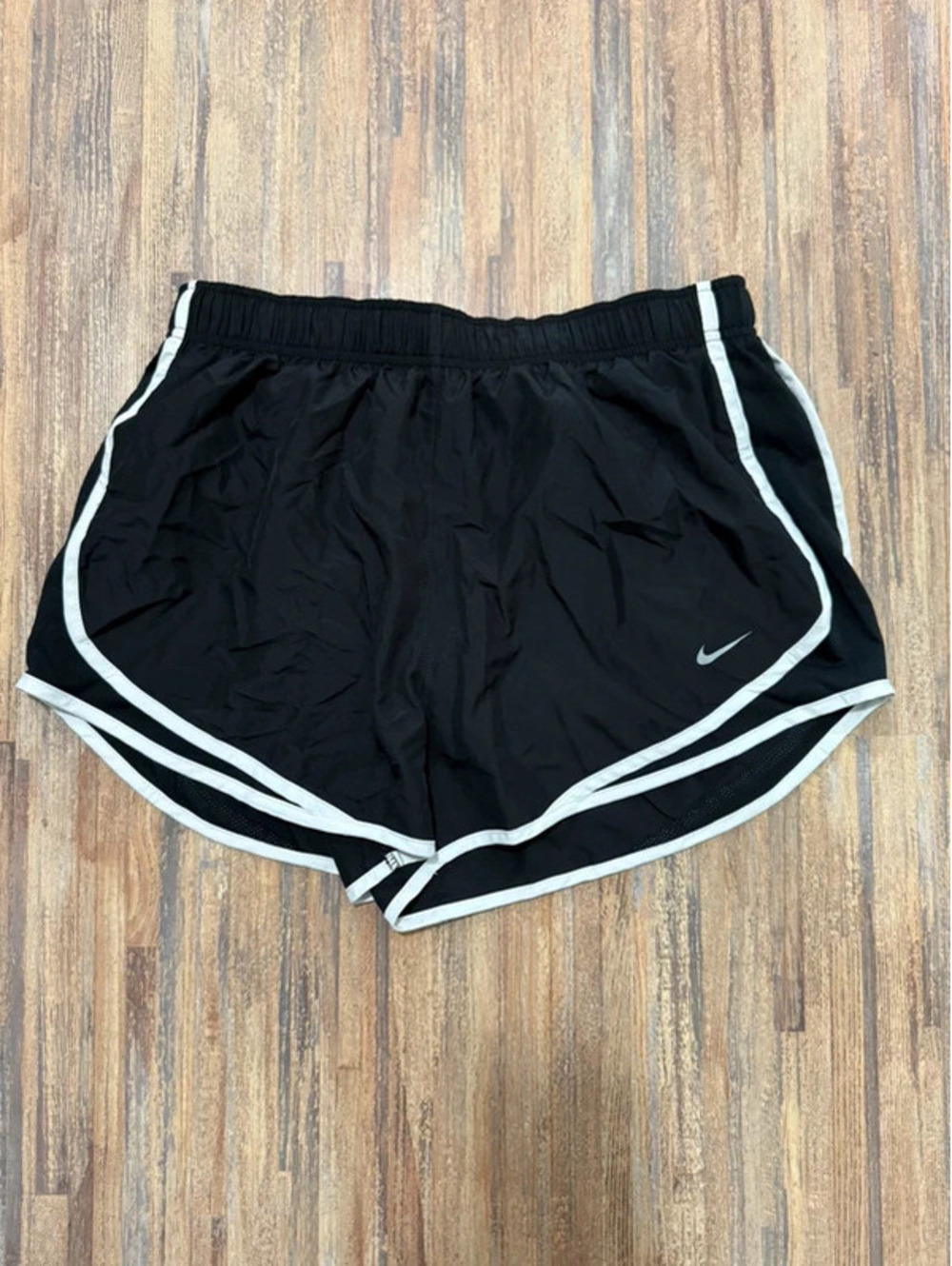 Nike shorts women’s size large